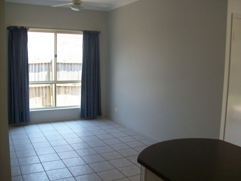 38 Lavender St, Springfield Lakes QLD 4300