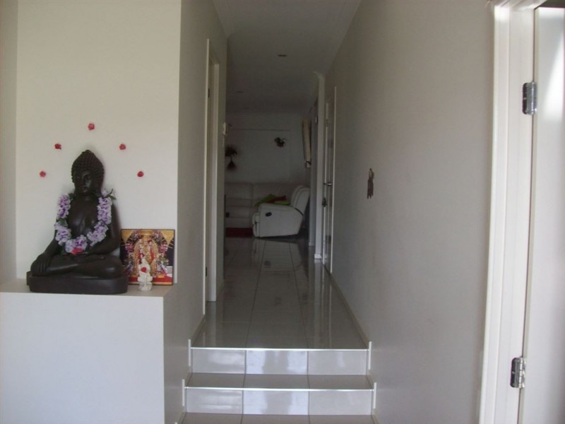 61 Bathersby Cres, Augustine Heights QLD 4300