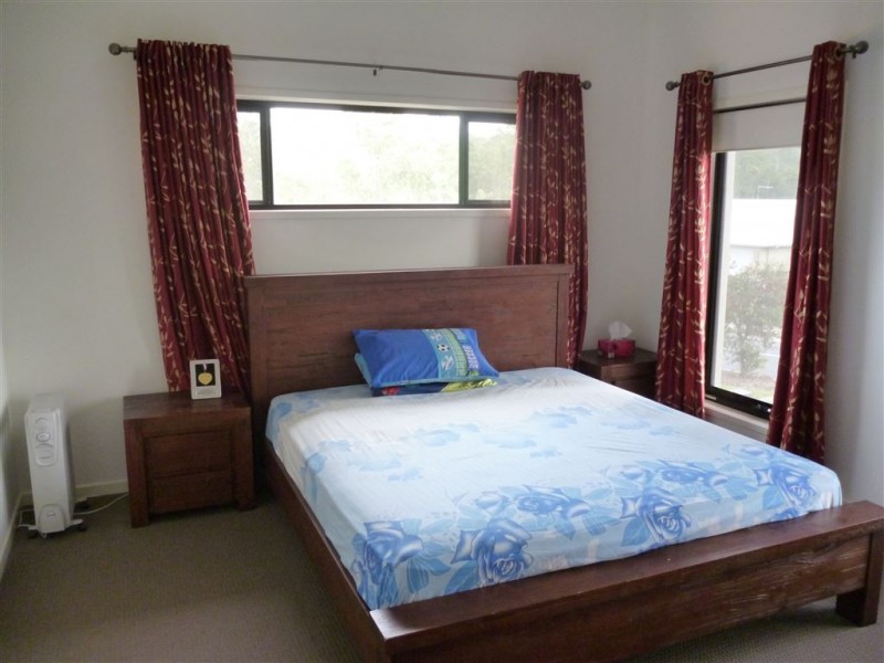 61 Bathersby Cres, Augustine Heights QLD 4300