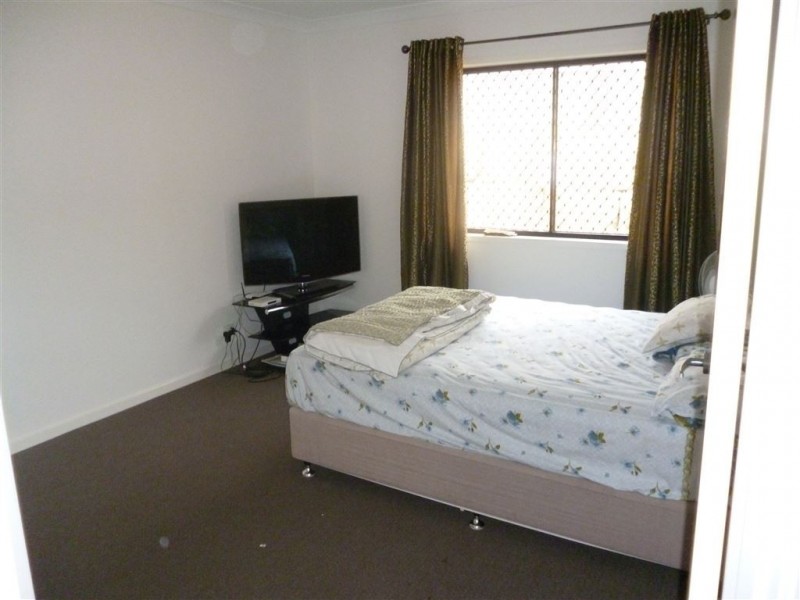 61 Bathersby Cres, Augustine Heights QLD 4300