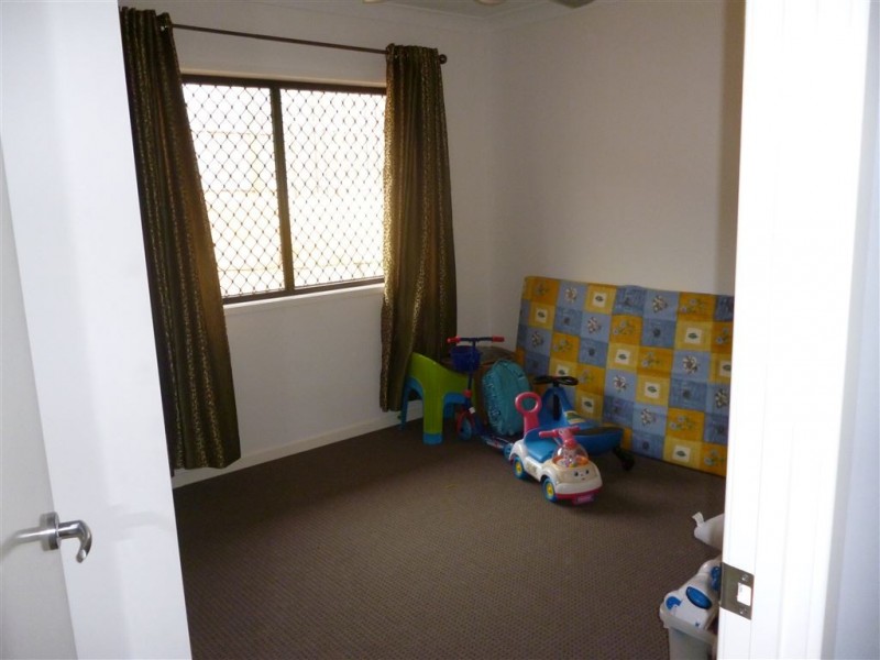 61 Bathersby Cres, Augustine Heights QLD 4300