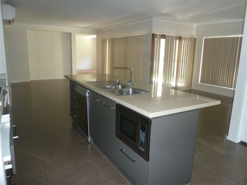 39 Isidore Street, Augustine Heights QLD 4300