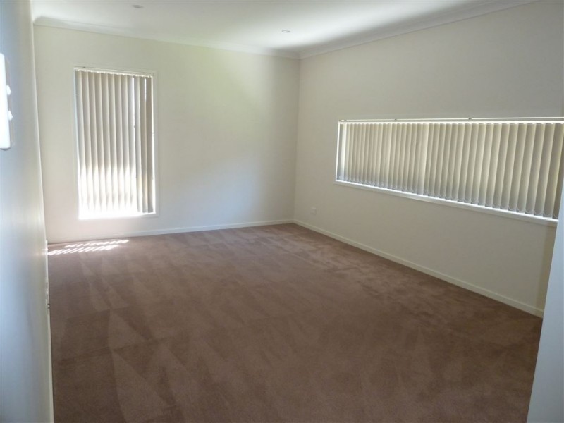 39 Isidore Street, Augustine Heights QLD 4300
