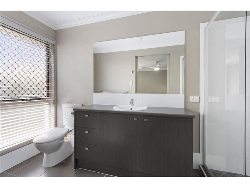 29 Eustace Circuit, Augustine Heights QLD 4300