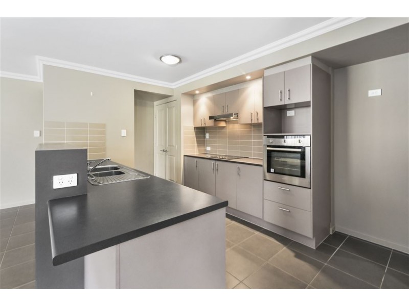 29 Eustace Circuit, Augustine Heights QLD 4300