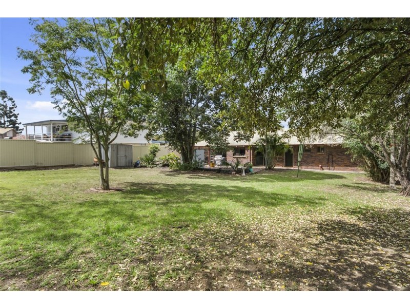 16 Hastings Street, Redbank Plains QLD 4301