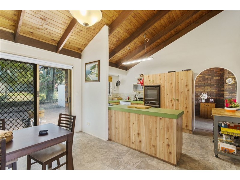 16 Hastings Street, Redbank Plains QLD 4301