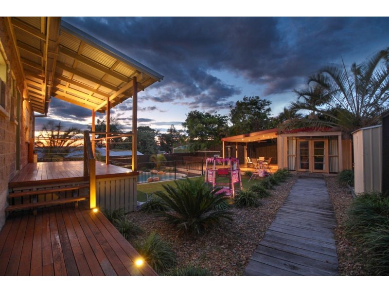 4 Vanessa Court, Camira QLD 4300