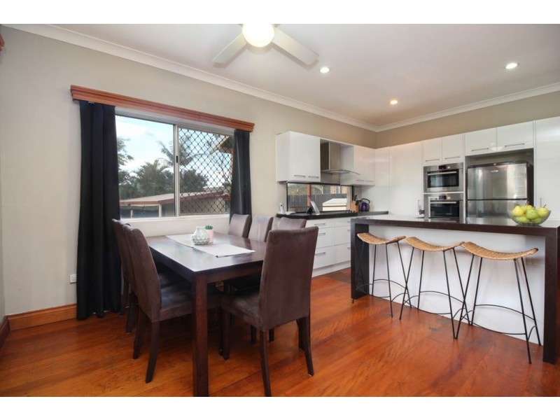 4 Vanessa Court, Camira QLD 4300