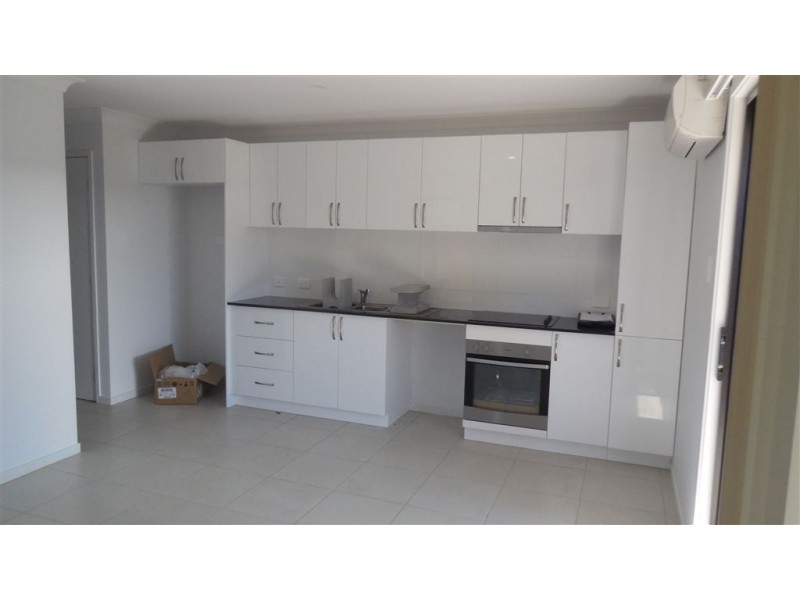 1/8 Weston, Redbank Plains QLD 4301
