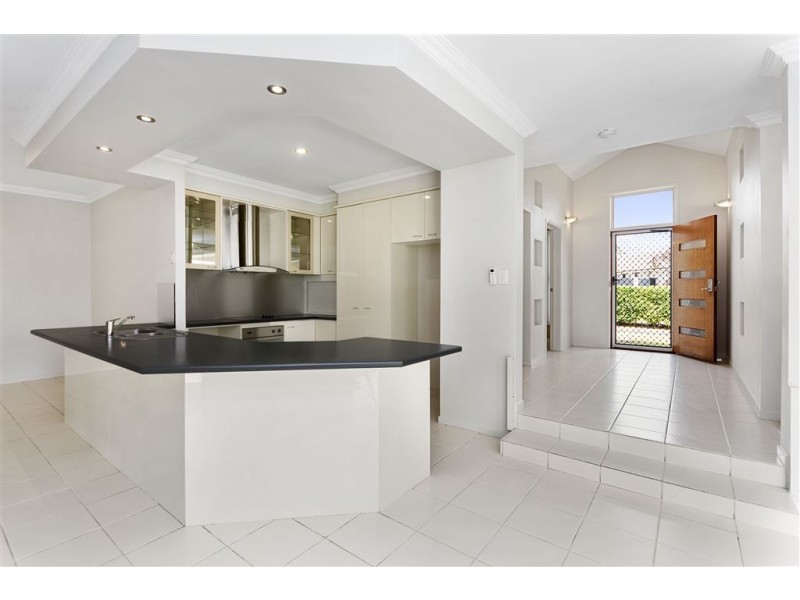24 Diana Street, Springfield Lakes QLD 4300