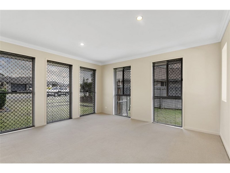 24 Diana Street, Springfield Lakes QLD 4300