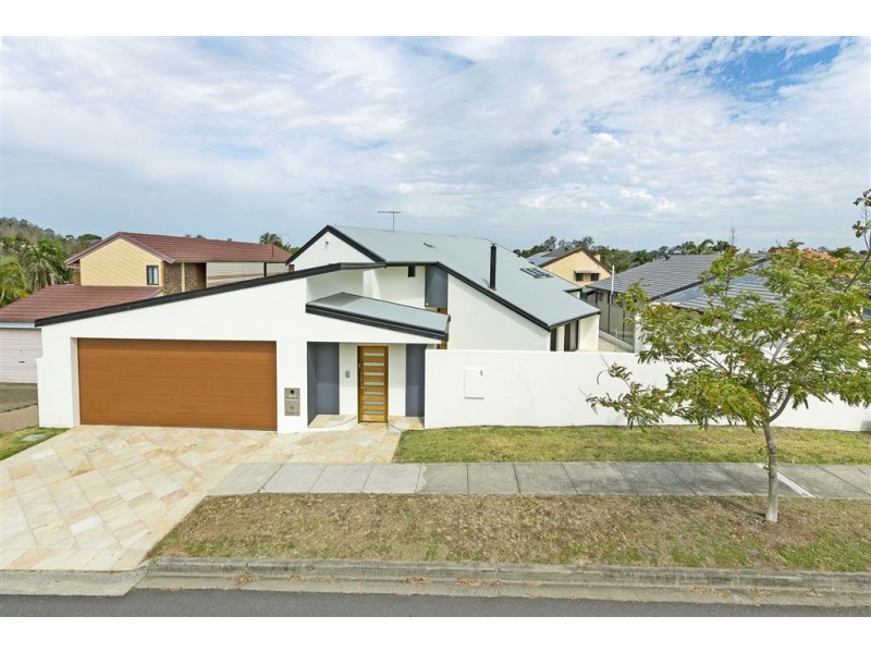 9 Maribor Street, Westlake QLD 4074