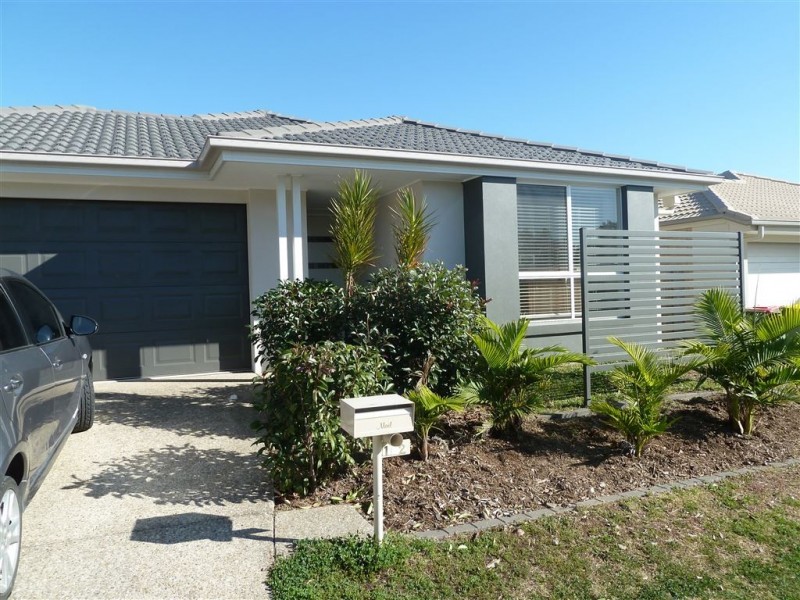 102 Valentine Cir, Augustine Heights QLD 4300
