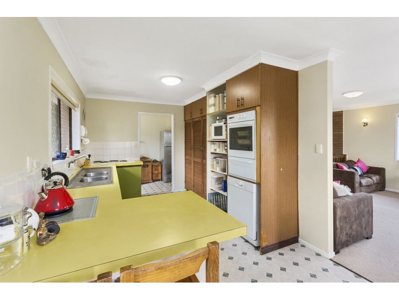 23 Sherwood Crescent, Bellbird Park QLD 4300