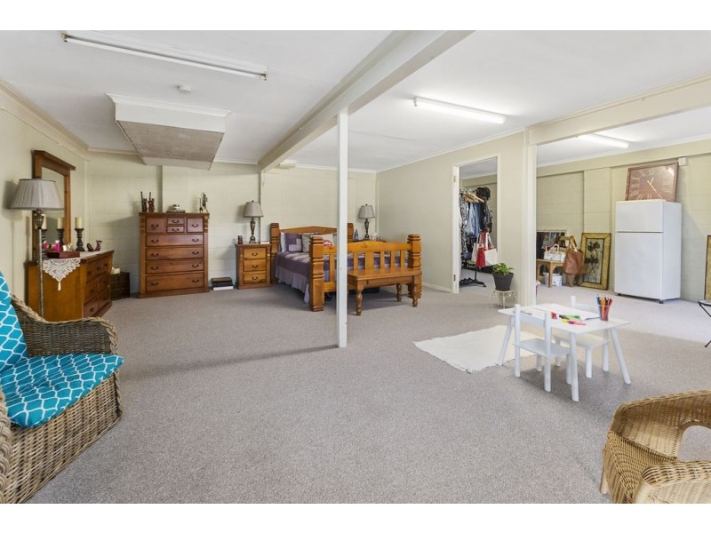 23 Sherwood Crescent, Bellbird Park QLD 4300