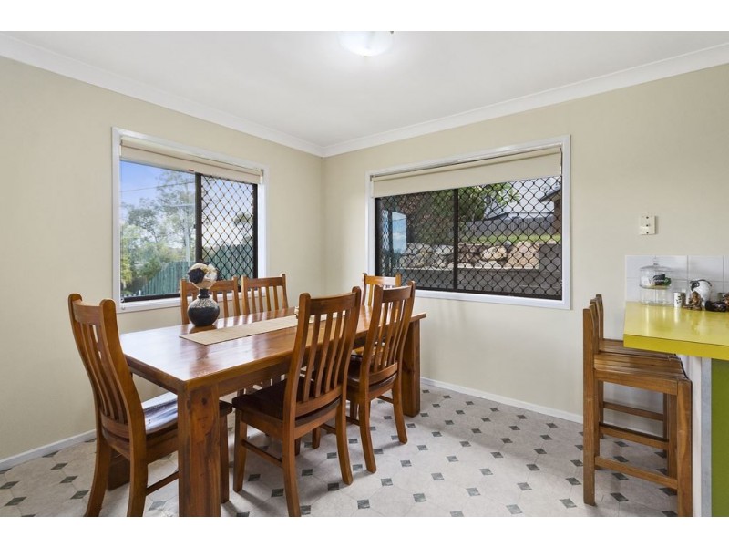 23 Sherwood Crescent, Bellbird Park QLD 4300