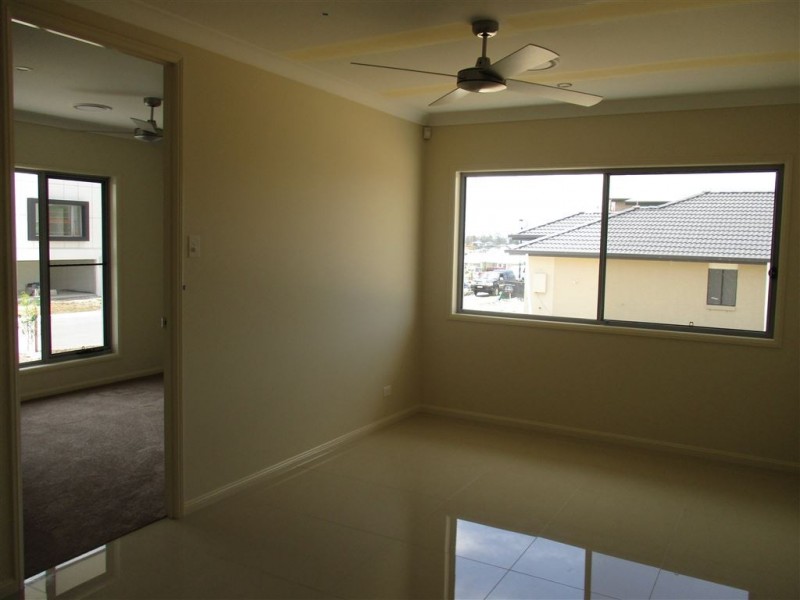 68 Capricorn Cres, Springfield Lakes QLD 4300