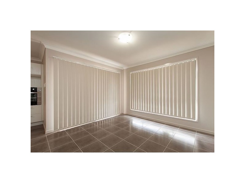 11 Wildflower Drive, Springfield Lakes QLD 4300