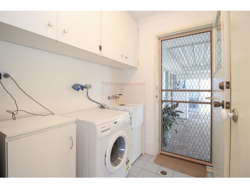 18 Leonie Street, Camira QLD 4300