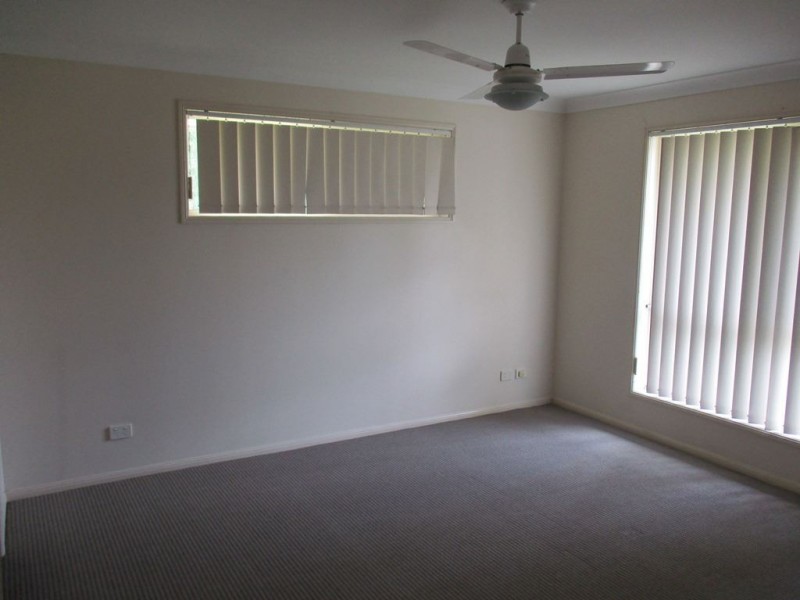 18 Kentia Circuit, Flinders View QLD 4305