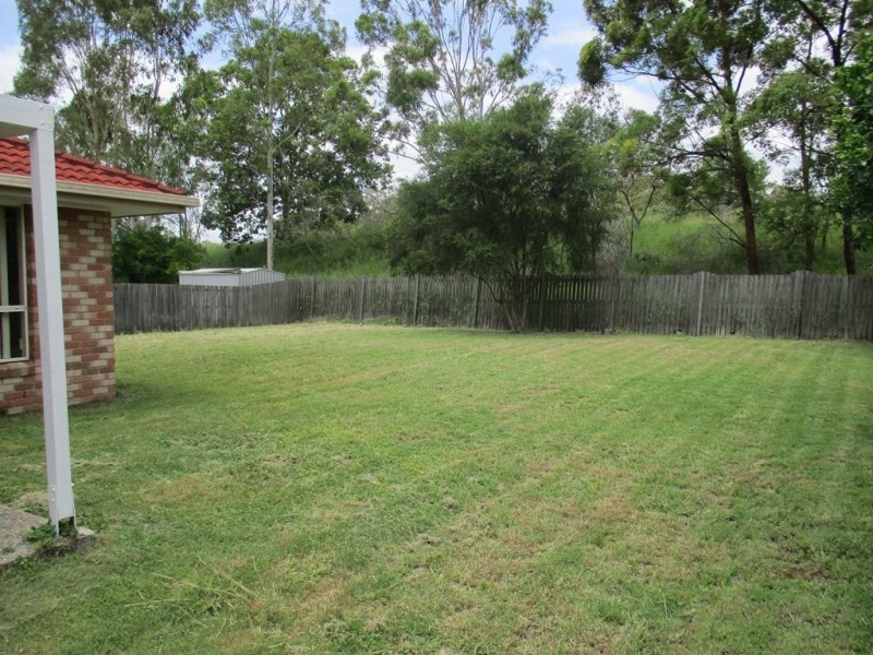 18 Kentia Circuit, Flinders View QLD 4305