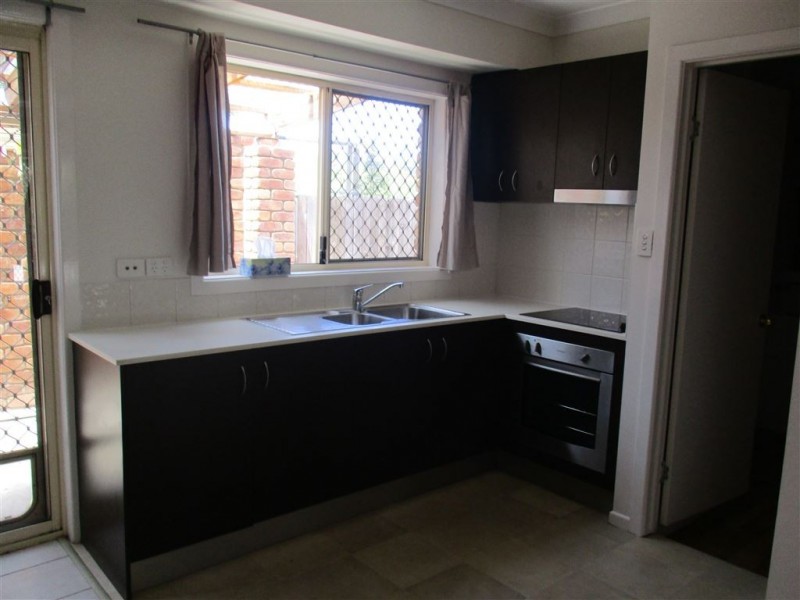 12/13 Bridge St, Redbank QLD 4301