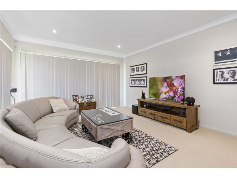 10 Kookaburra Place, Brookwater QLD 4300