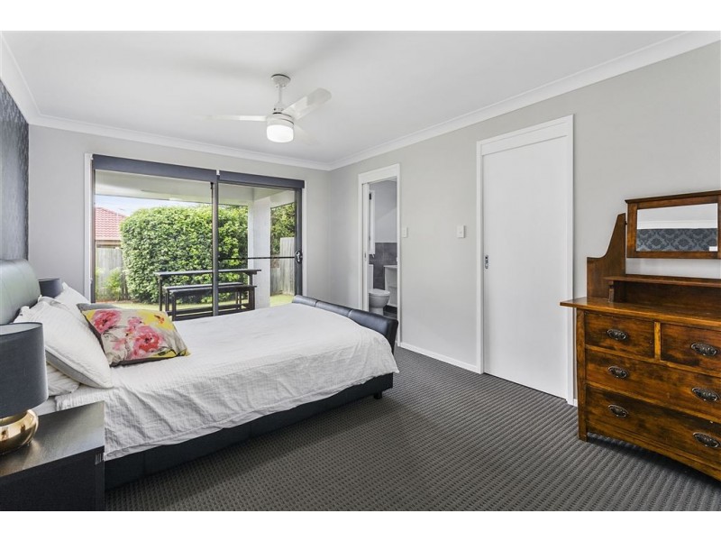 6 Grand South Circuit, Springfield Lakes QLD 4300
