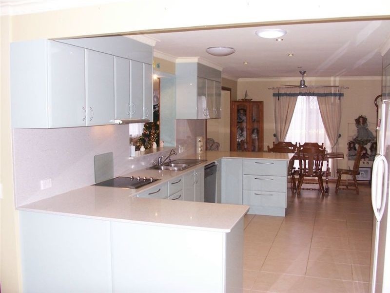 69 Dogwood Dr, Palm Beach QLD 4221