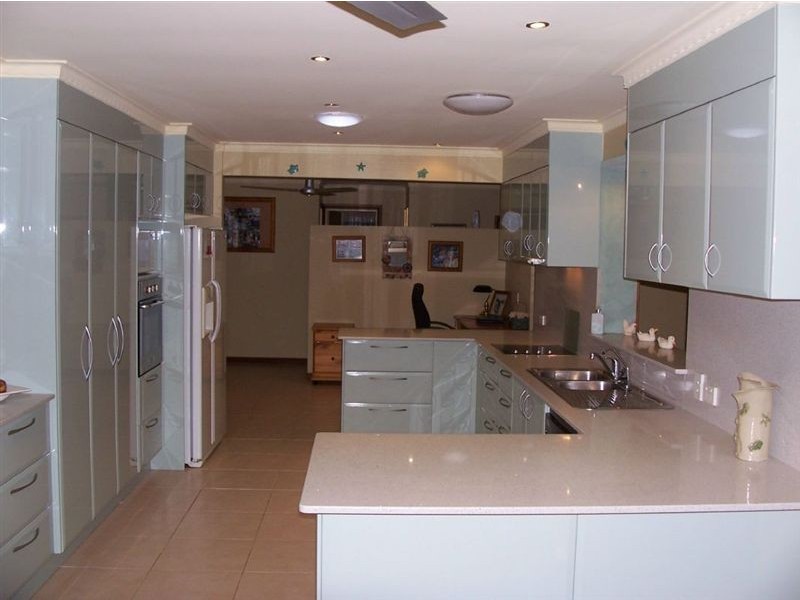 69 Dogwood Dr, Palm Beach QLD 4221