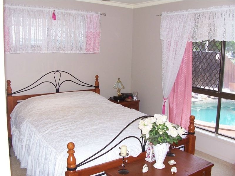 69 Dogwood Dr, Palm Beach QLD 4221