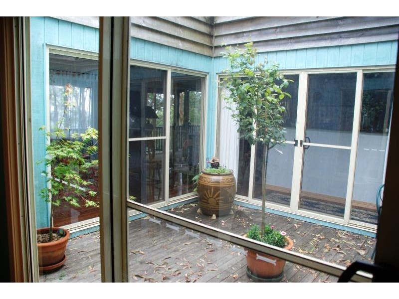 1718 Tamborine-Oxenford Rd, Wongawallan QLD 4210