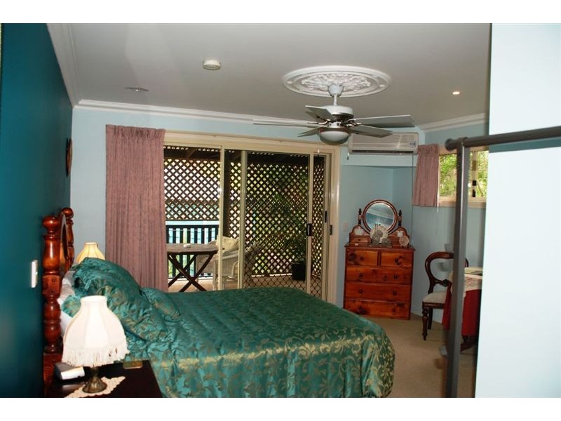 1718 Tamborine-Oxenford Rd, Wongawallan QLD 4210