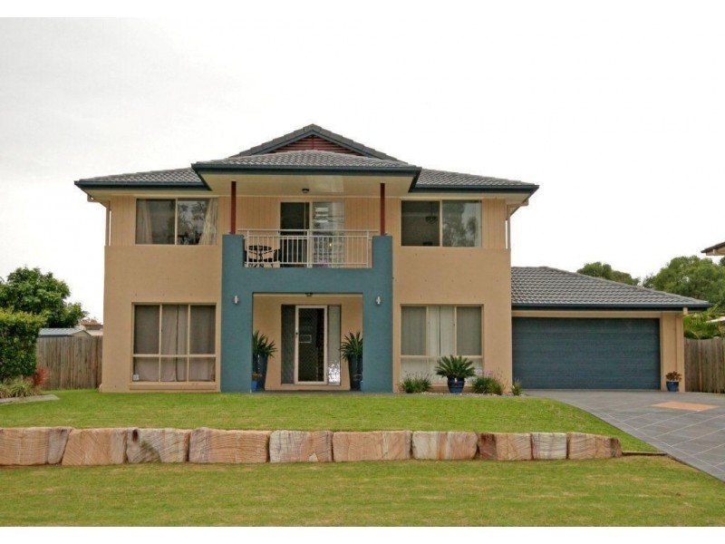 1 Pineview Place, Springfield QLD 4300