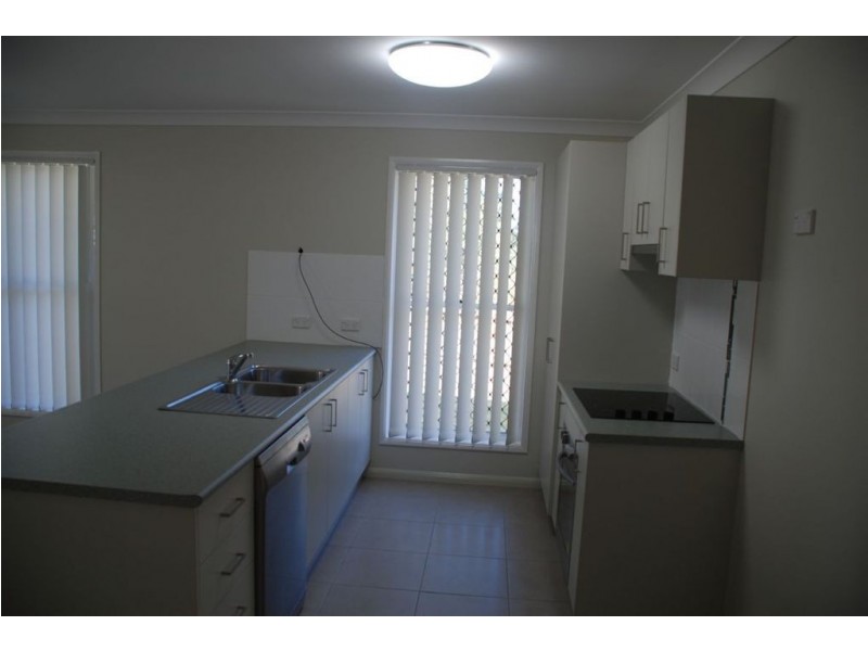 71 Emerald Crescent, Springfield Lakes QLD 4300