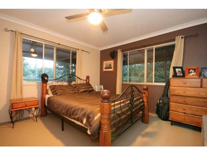 18 Dale Road, Camira QLD 4300