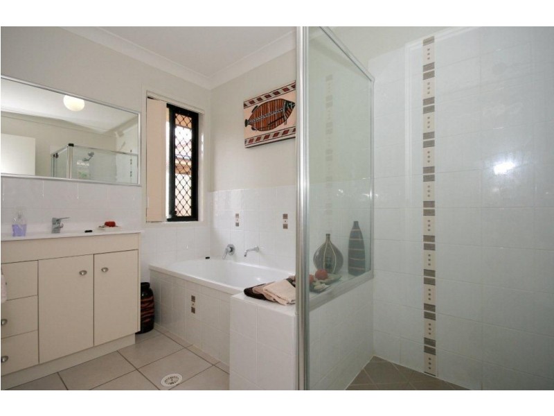 150 Lakeside Avenue, Springfield Lakes QLD 4300