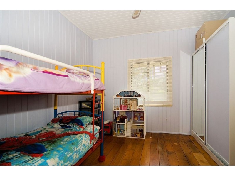 18 Lower Albert, Goodna QLD 4300