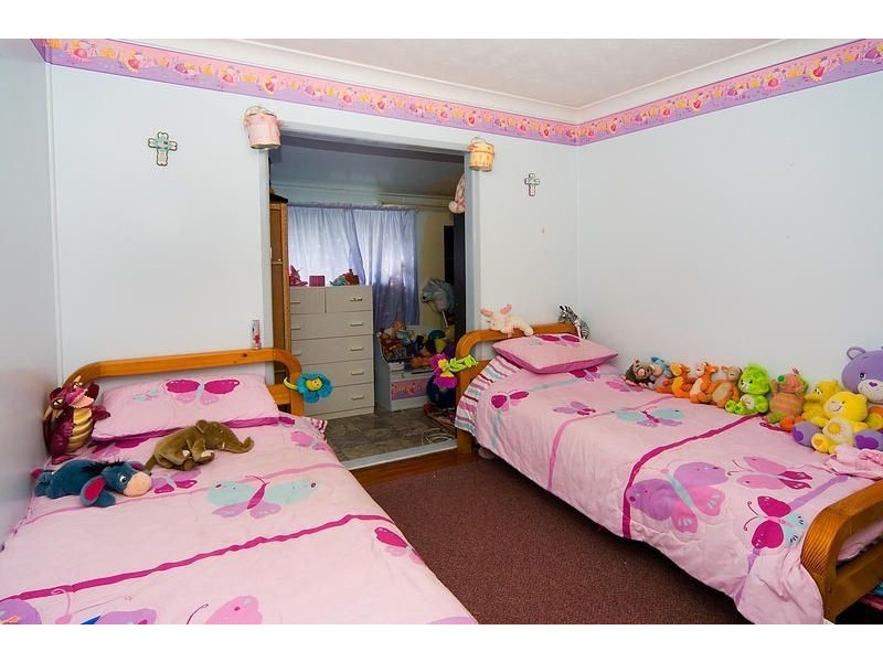21 Cairns Road, Camira QLD 4300