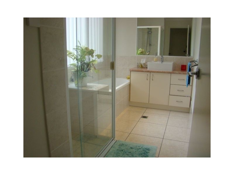 16 Congo Cct, Springfield QLD 4300