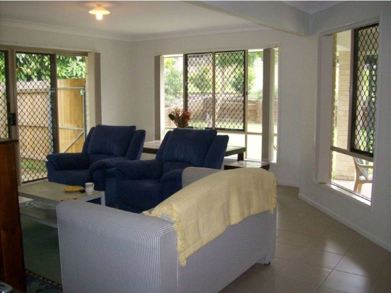 73 Boscawan St, Bellbird Park QLD 4300