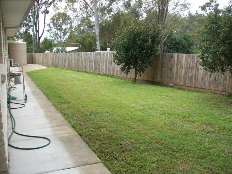 73 Boscawan St, Bellbird Park QLD 4300