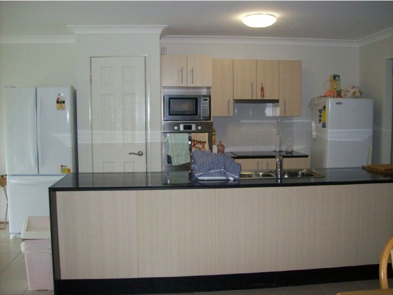 73 Boscawan St, Bellbird Park QLD 4300