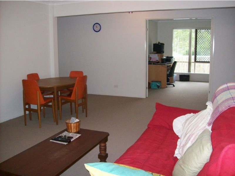 73 Boscawan St, Bellbird Park QLD 4300