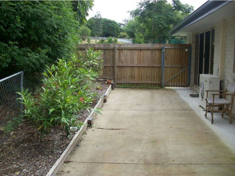 73 Boscawan St, Bellbird Park QLD 4300