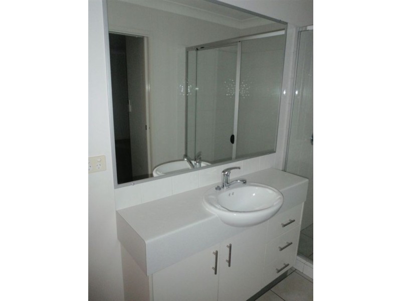 7 Freesia Close, Springfield Lakes QLD 4300