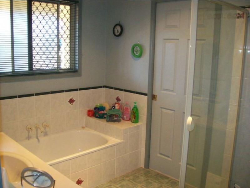 12 Pale Oak Ct, Jimboomba QLD 4280