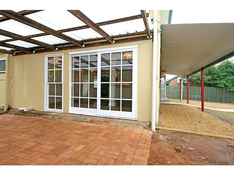 12 Kristine Ave, Goodna QLD 4300