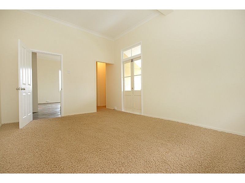 12 Kristine Ave, Goodna QLD 4300